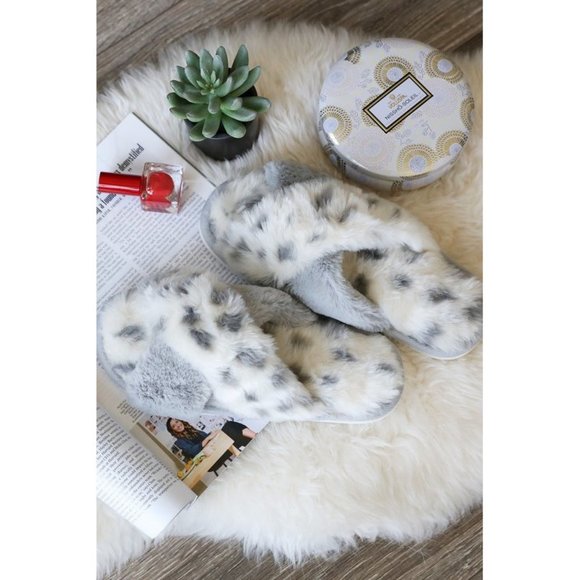 Fur Leopard Slippers Gray & White - Picture 10 of 12